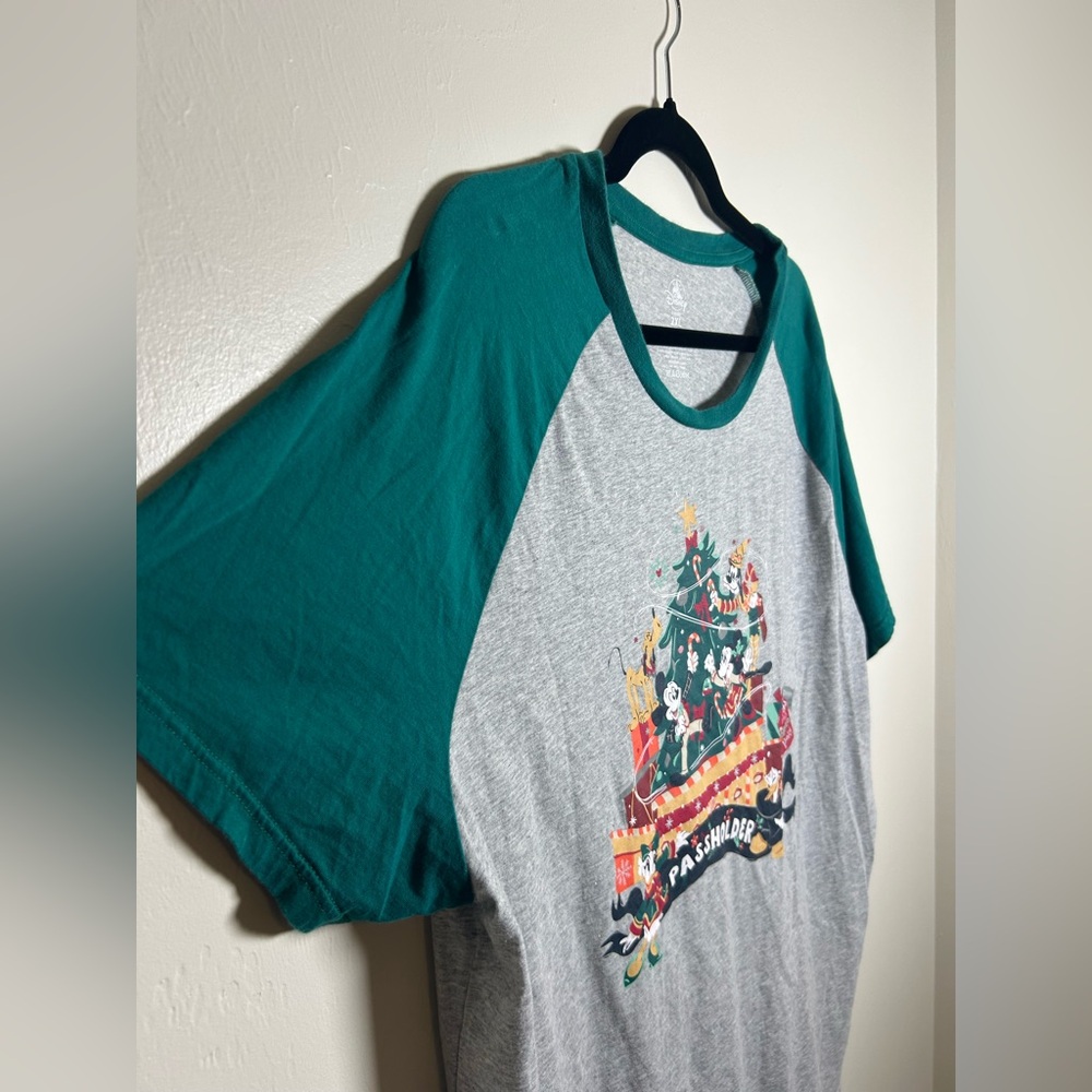 Disney Passholder Christmas T Shirt 2023 Mickey Minnie 2XL - Picture 3 of 8